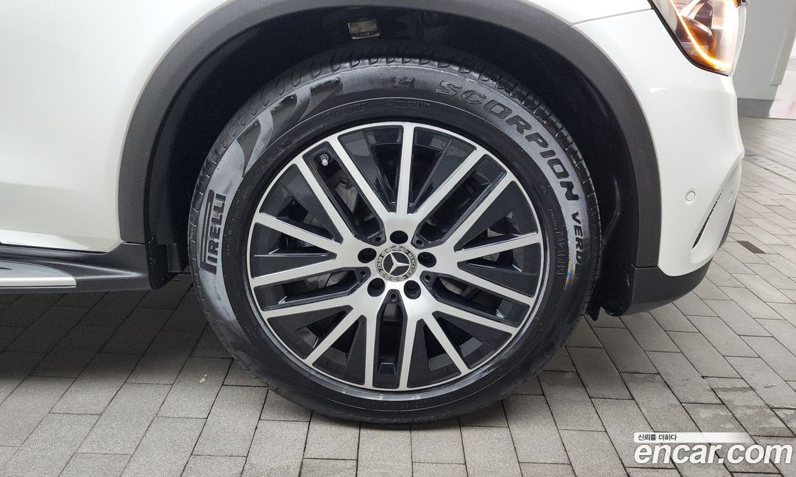 Mercedes Benz GLC-Class GLC220 D 4MATIC