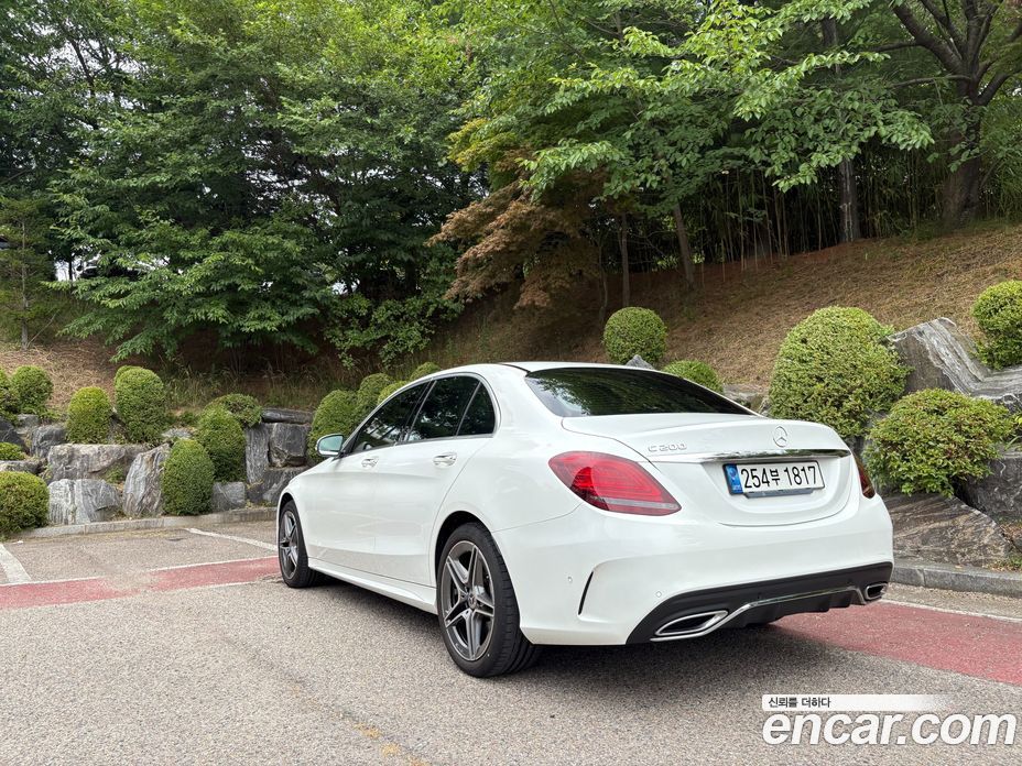 Mercedes Benz C-Class C200 AMG Line