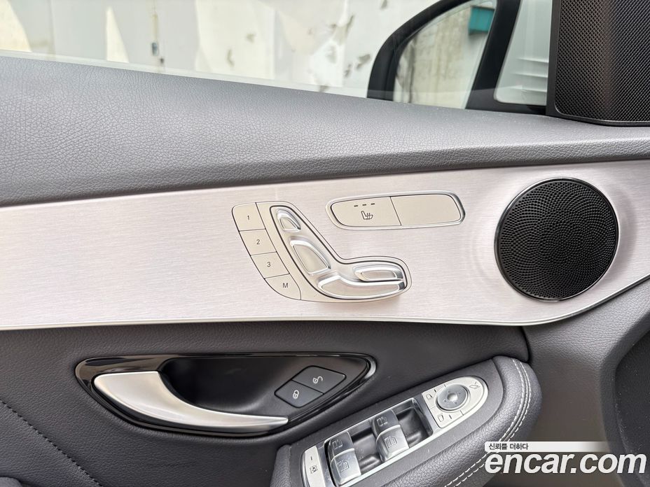 Mercedes Benz C-Class C200 AMG Line