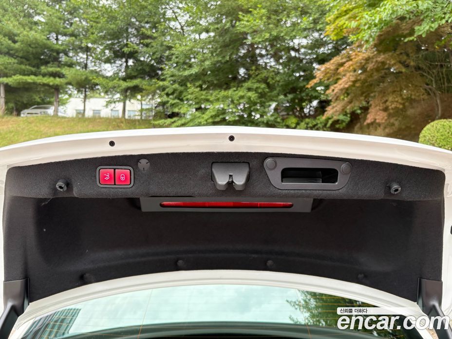 Mercedes Benz C-Class C200 AMG Line