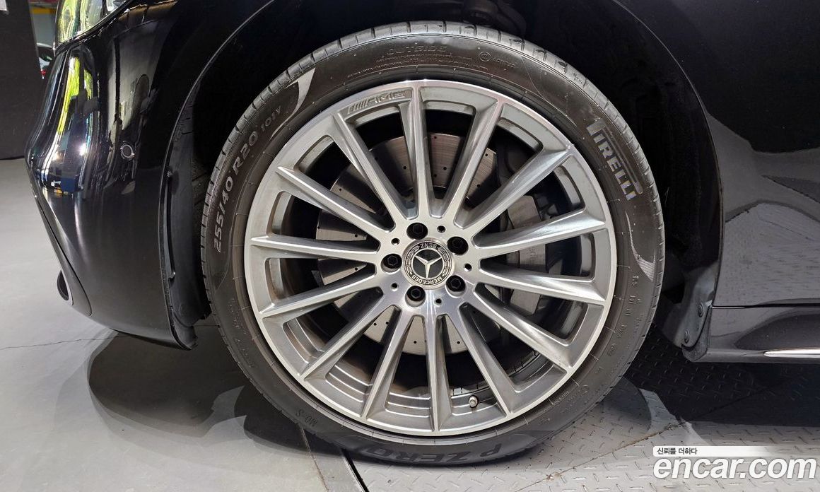 Mercedes Benz S-Class S500L 4MATIC