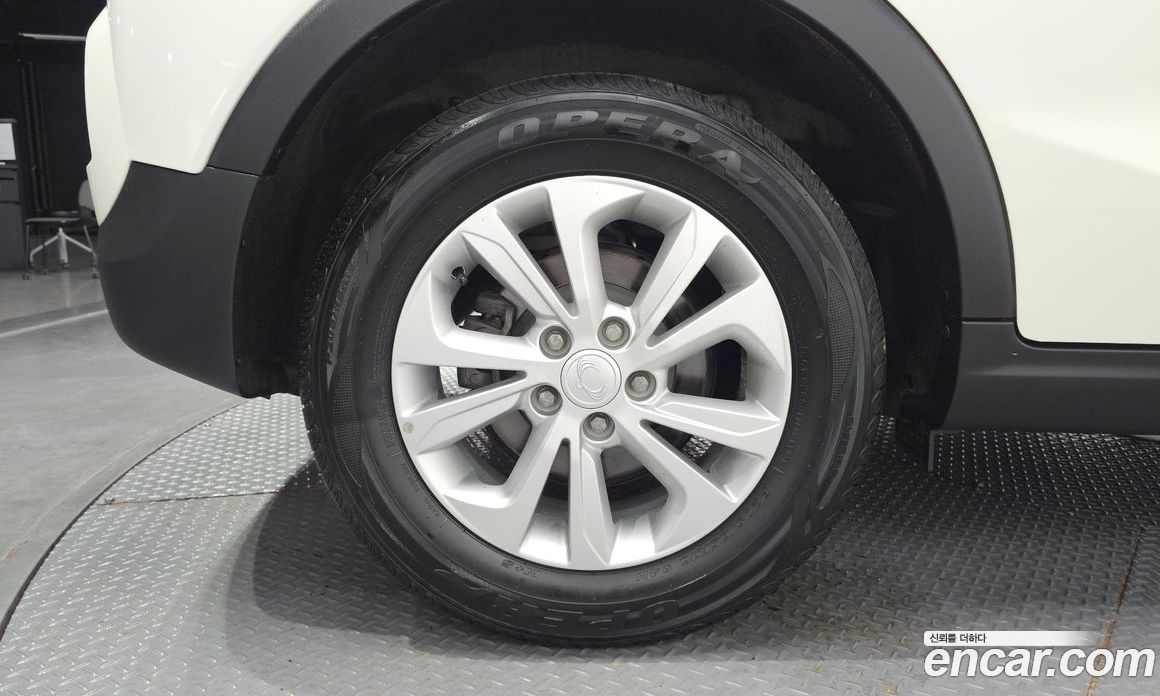 SsangYong Tivoli Gasoline 1.5 2WD