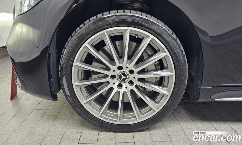 Mercedes Benz S-Class S500L 4MATIC