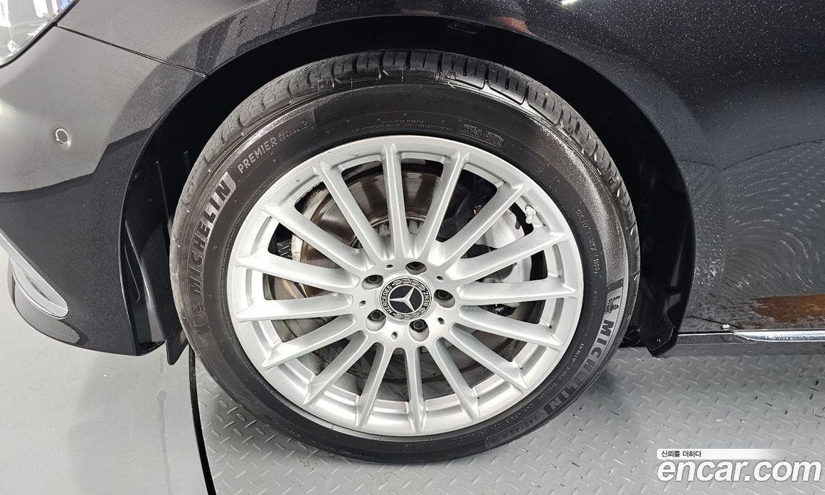 Mercedes Benz E-Class E250 Exclusive