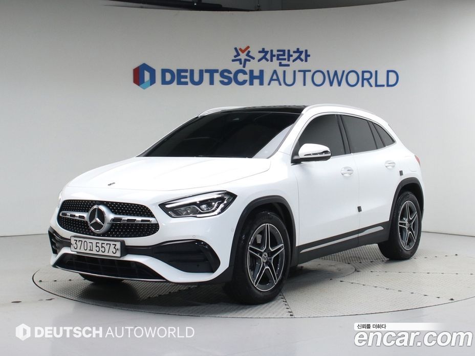 Mercedes Benz GLA-Class GLA250 4MATIC