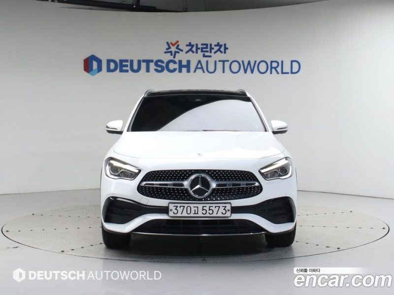Mercedes Benz GLA-Class GLA250 4MATIC