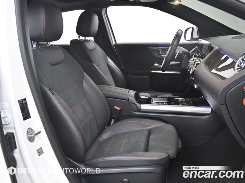 Mercedes Benz GLA-Class GLA250 4MATIC