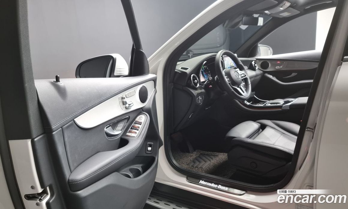Mercedes Benz GLC-Class GLC220 D 4MATIC