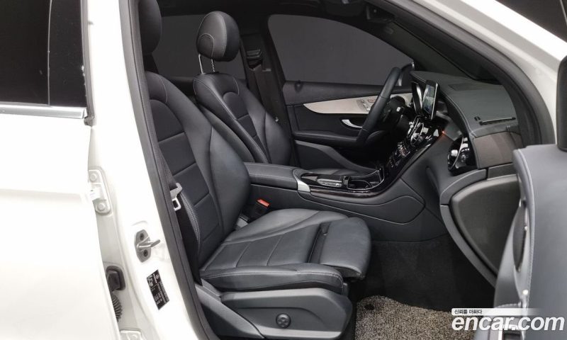 Mercedes Benz GLC-Class GLC220 D 4MATIC