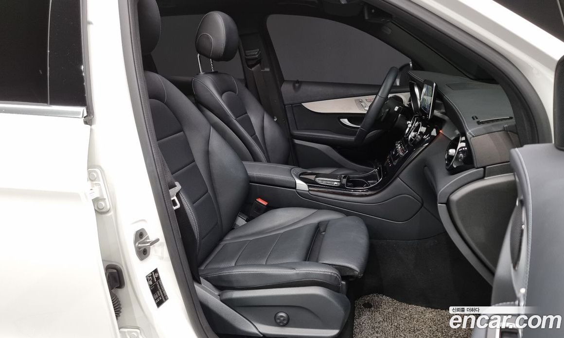 Mercedes Benz GLC-Class GLC220 D 4MATIC