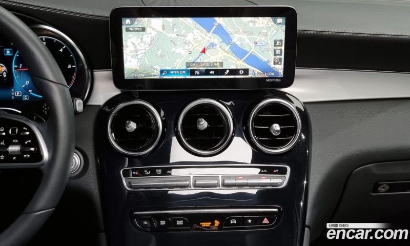 Mercedes Benz GLC-Class GLC220 D 4MATIC
