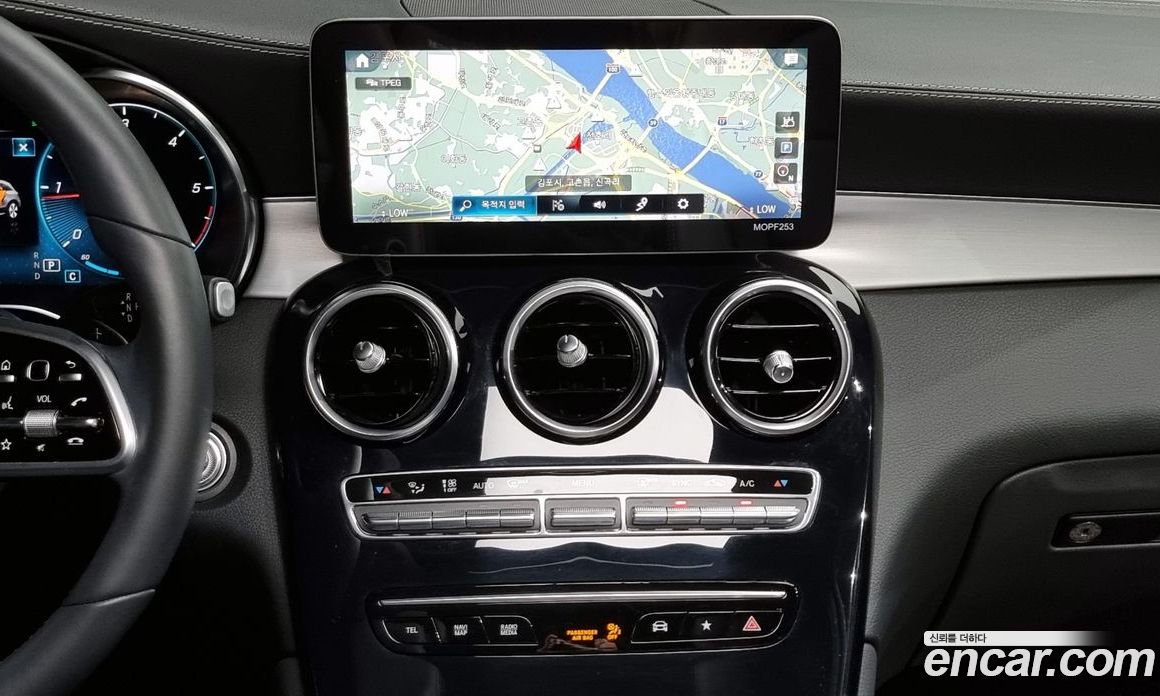 Mercedes Benz GLC-Class GLC220 D 4MATIC