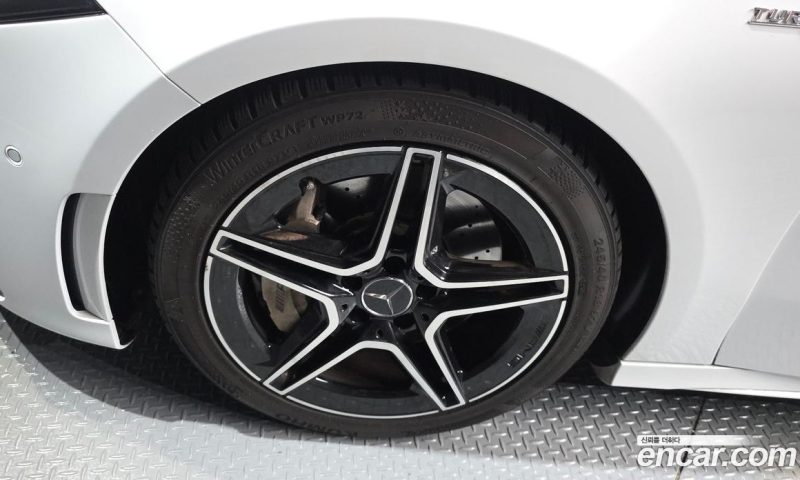 Mercedes Benz A-Class AMG A35 4MATIC Sedan