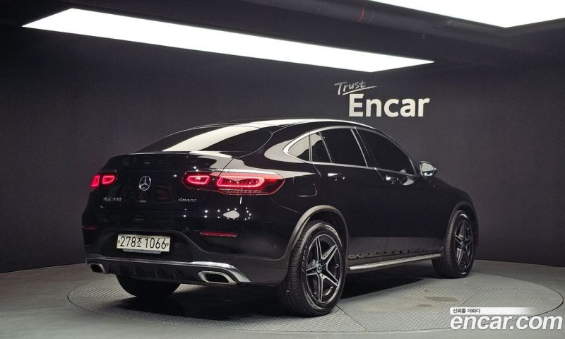 Mercedes Benz GLC-Class GCL300 4MATIC Coupe