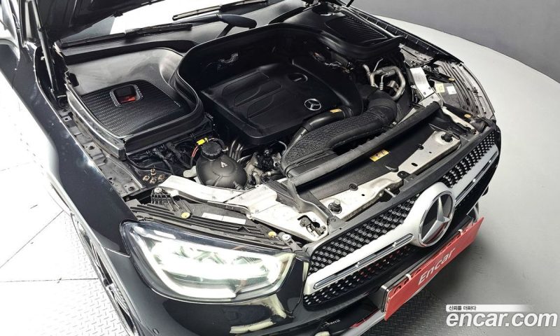 Mercedes Benz GLC-Class GCL300 4MATIC Coupe