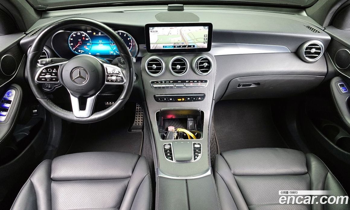 Mercedes Benz GLC-Class GCL300 4MATIC Coupe