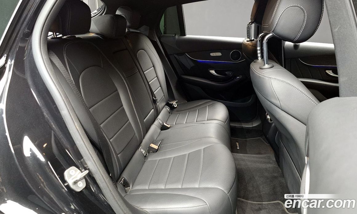 Mercedes Benz GLC-Class GCL300 4MATIC Coupe
