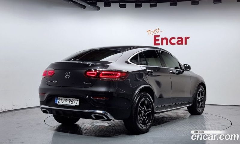 Mercedes Benz GLC-Class GCL300 4MATIC Coupe