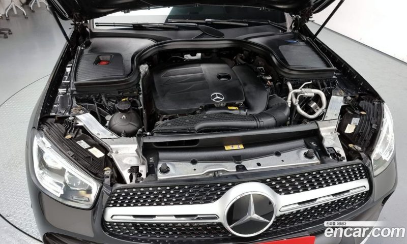 Mercedes Benz GLC-Class GCL300 4MATIC Coupe