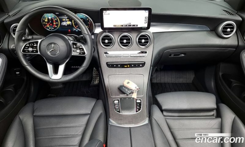 Mercedes Benz GLC-Class GCL300 4MATIC Coupe