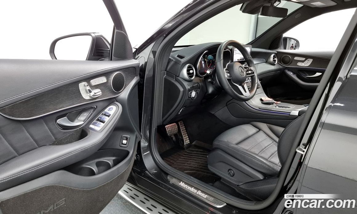 Mercedes Benz GLC-Class GCL300 4MATIC Coupe