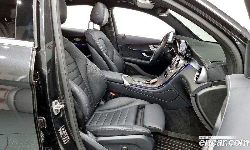 Mercedes Benz GLC-Class GCL300 4MATIC Coupe