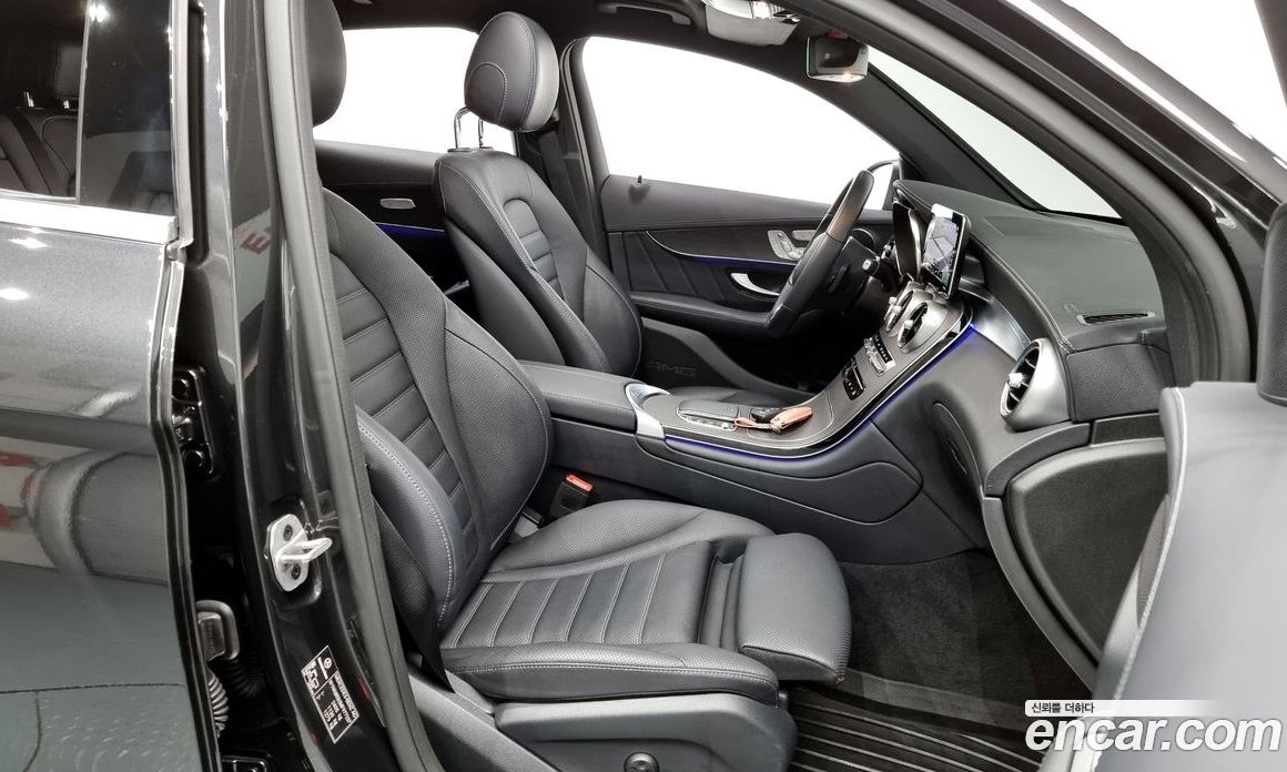 Mercedes Benz GLC-Class GCL300 4MATIC Coupe