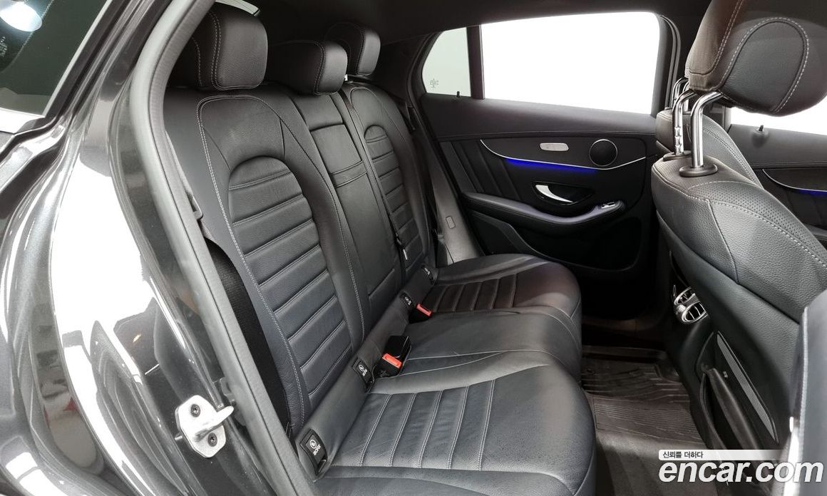 Mercedes Benz GLC-Class GCL300 4MATIC Coupe