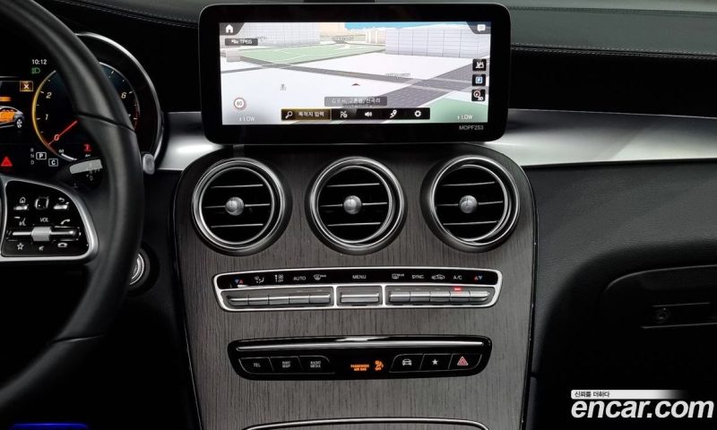 Mercedes Benz GLC-Class GCL300 4MATIC Coupe