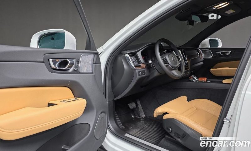 Volvo XC60 B6 Inscirtion