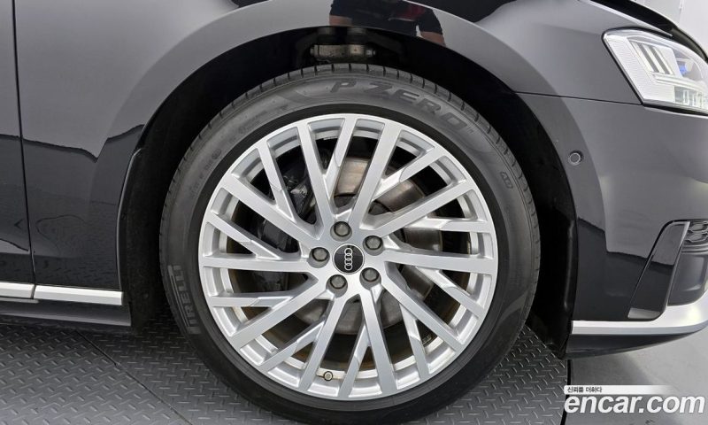 Audi A8 55 TFSI Quattro Premium LWB