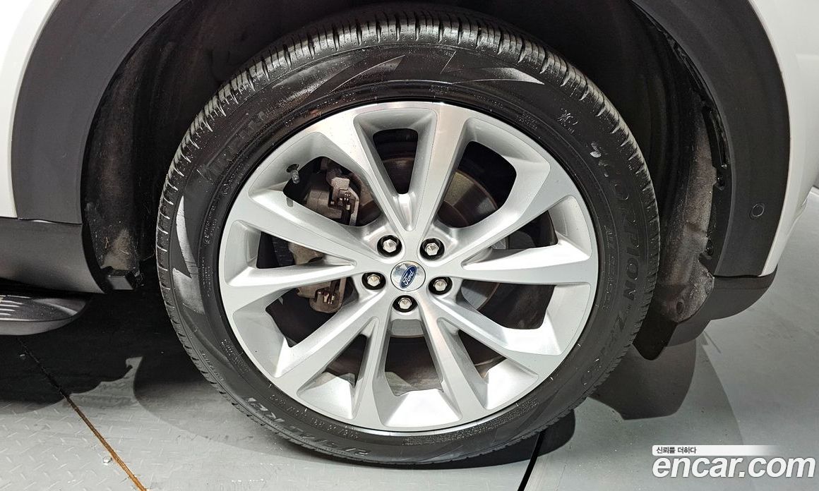 Ford Explorer 3.0 Platinum 4WD