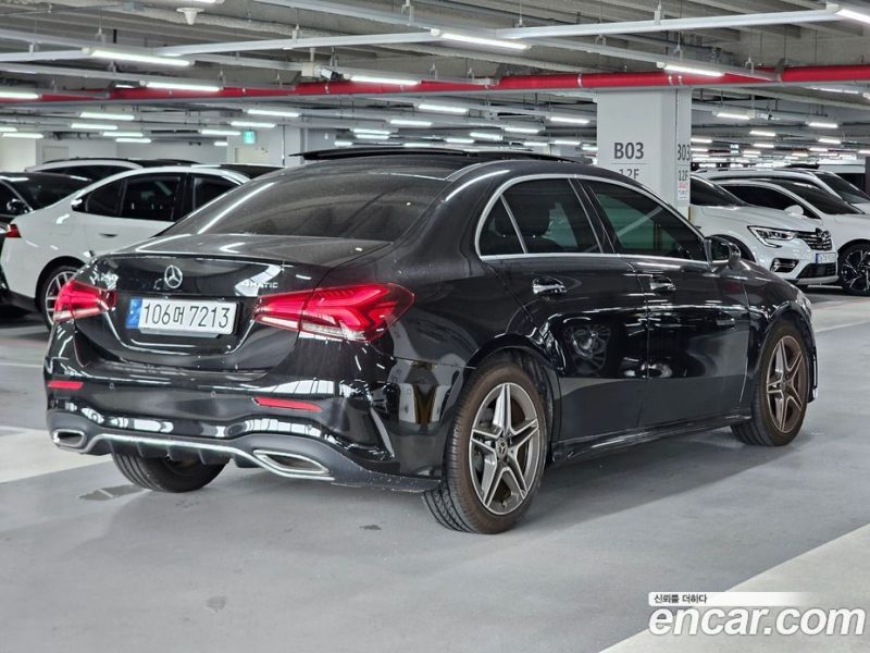 Mercedes Benz A-Class A250 4MATIC Sedan
