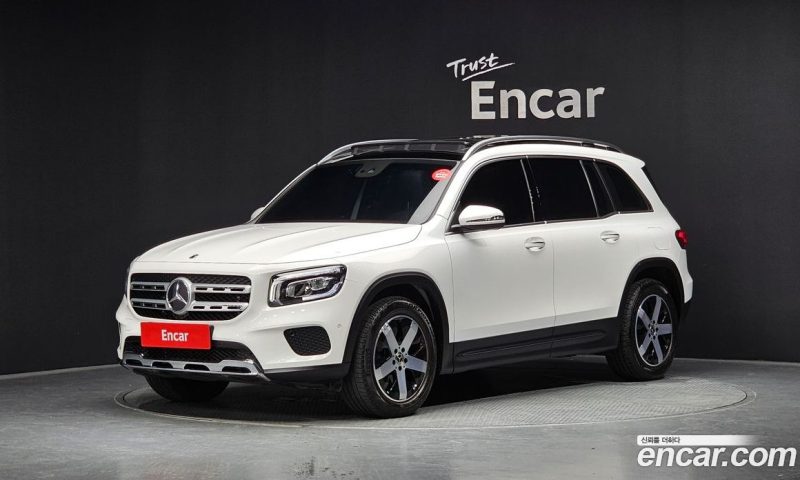 Mercedes Benz GLB-Class GLB220