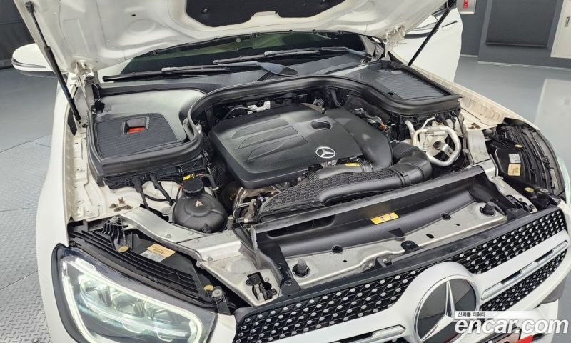 Mercedes Benz GLC-Class GCL300 4MATIC Coupe