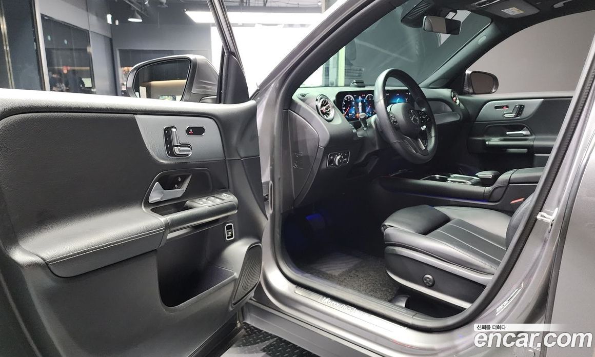 Mercedes Benz GLB-Class GLB200 D