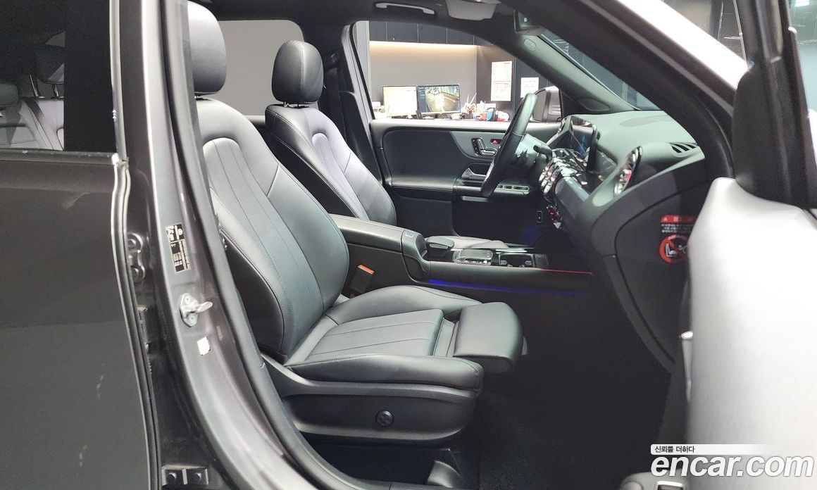 Mercedes Benz GLB-Class GLB200 D