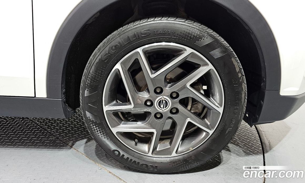 SsangYong Tivoli Gasoline 1.5 2WD