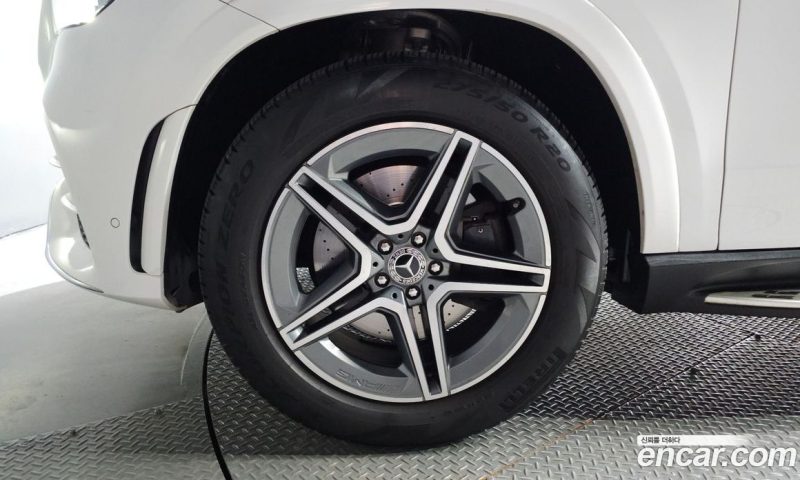 Mercedes Benz GLE-Class GLE300d 4MATIC
