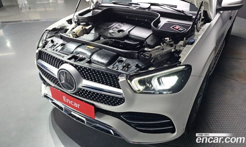 Mercedes Benz GLE-Class GLE300d 4MATIC