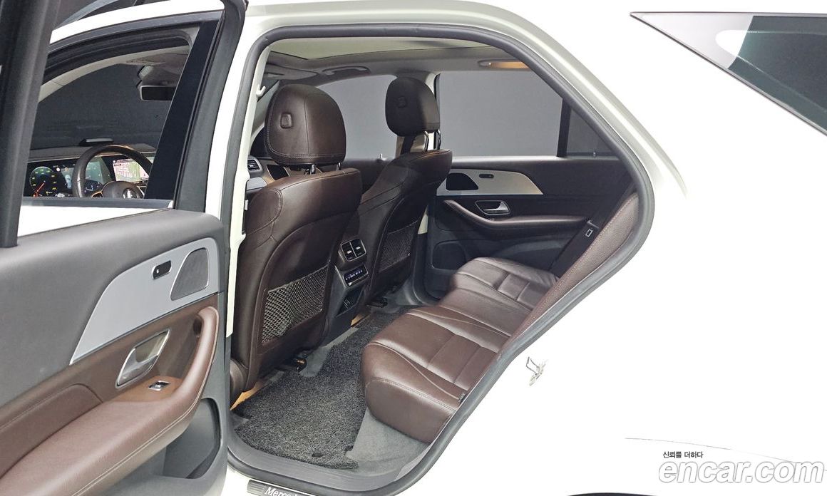 Mercedes Benz GLE-Class GLE300d 4MATIC