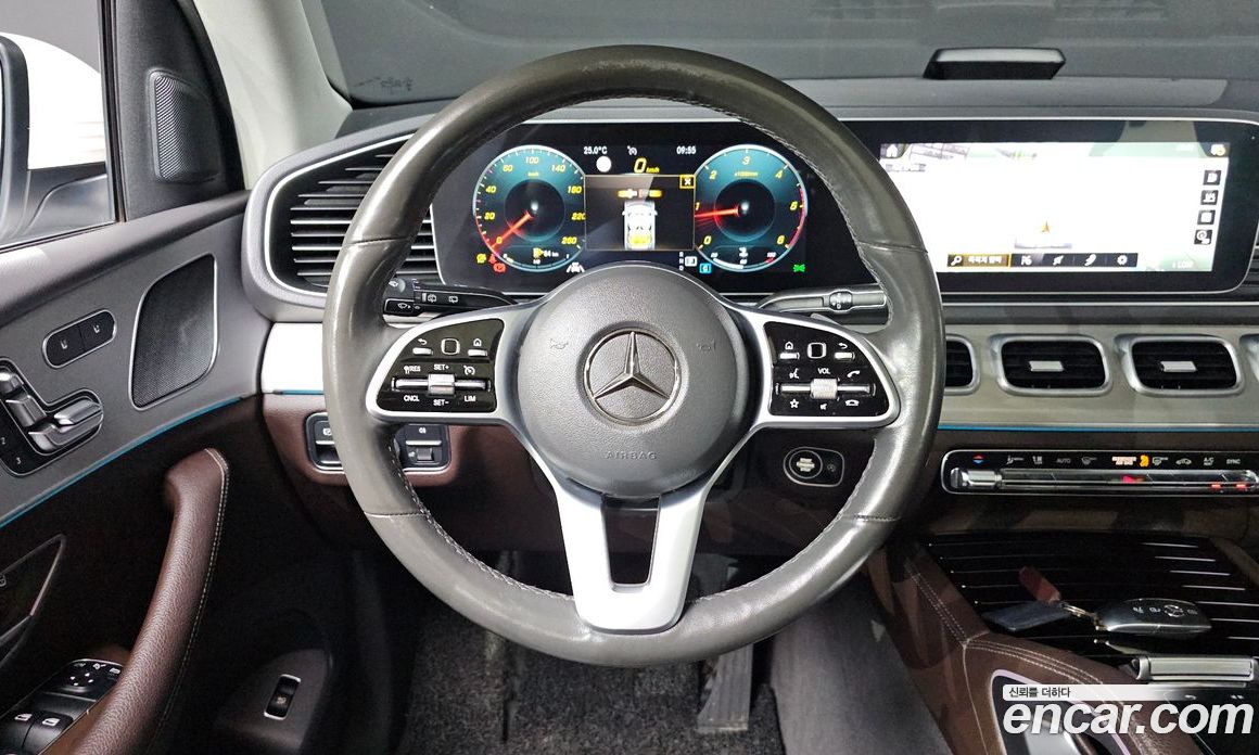 Mercedes Benz GLE-Class GLE300d 4MATIC