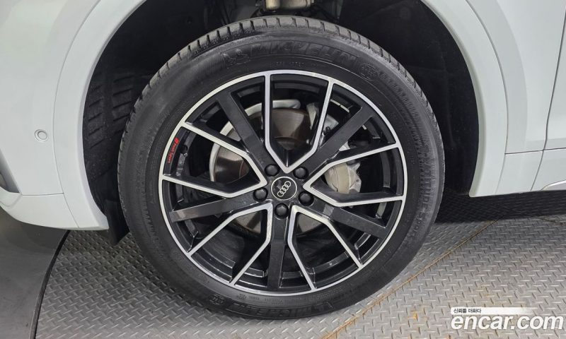 Audi Q5 45 TFSI Quattro Premium Sportback