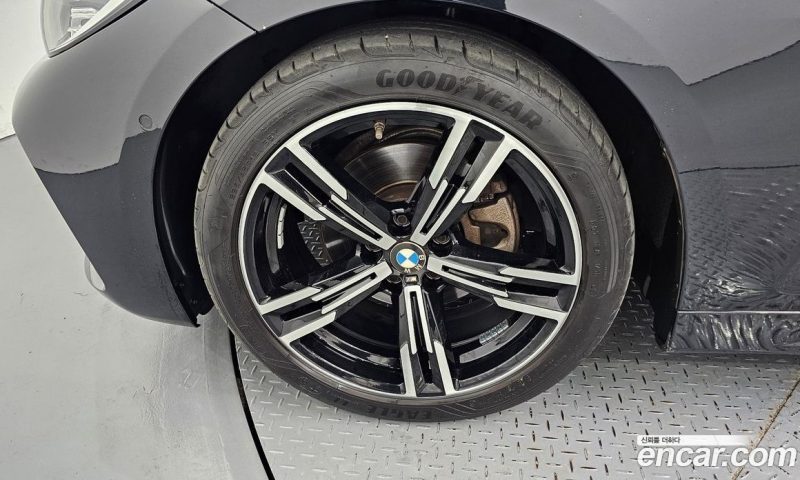 BMW 4-Series i420 M Sport Convertible