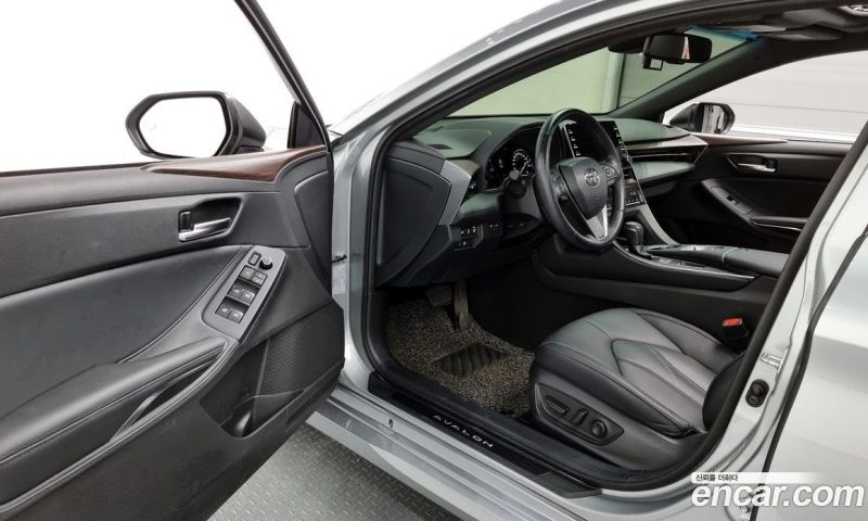 Toyota Avalon 2.5 Hybrid