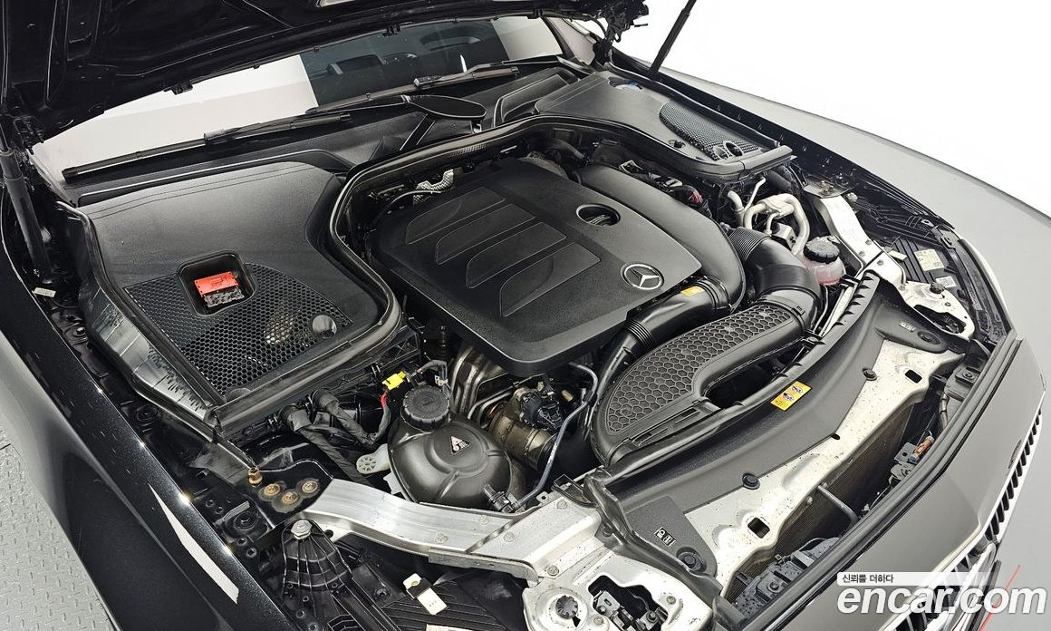 Mercedes Benz E-Class E350 4MATIC Avantgarde