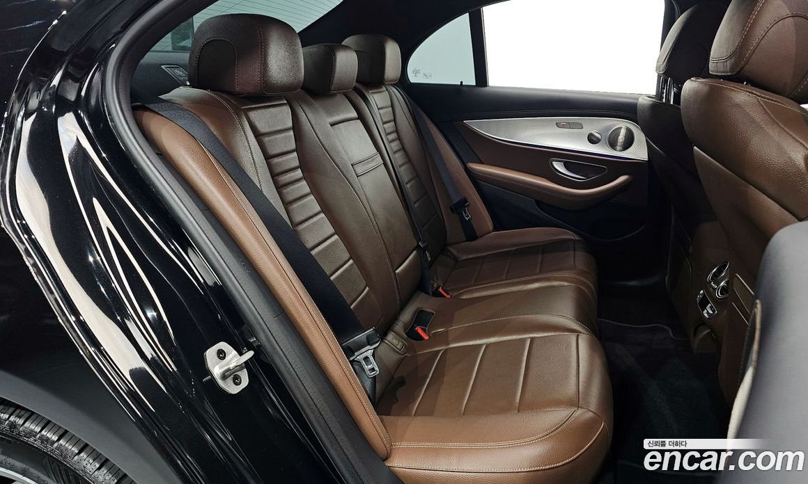Mercedes Benz E-Class E350 4MATIC Avantgarde