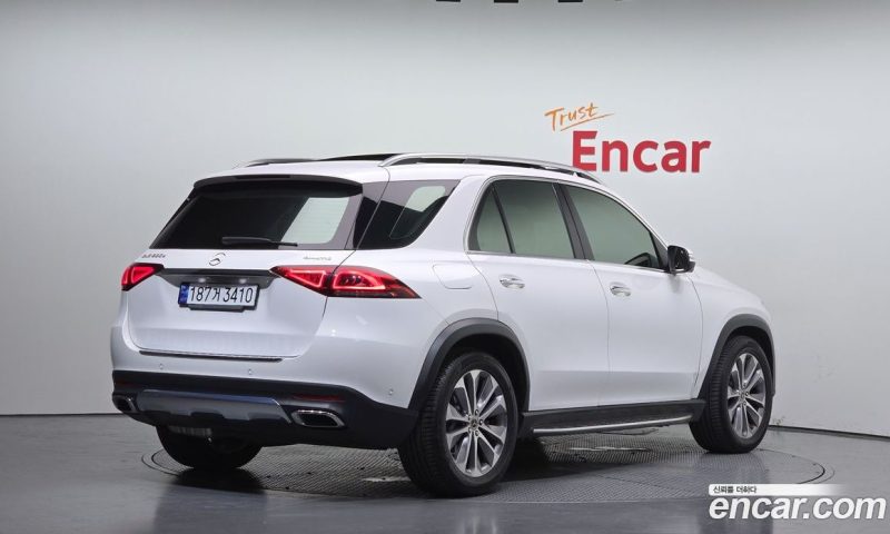 Mercedes Benz GLE-Class GLE300d 4MATIC