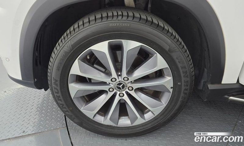 Mercedes Benz GLE-Class GLE300d 4MATIC