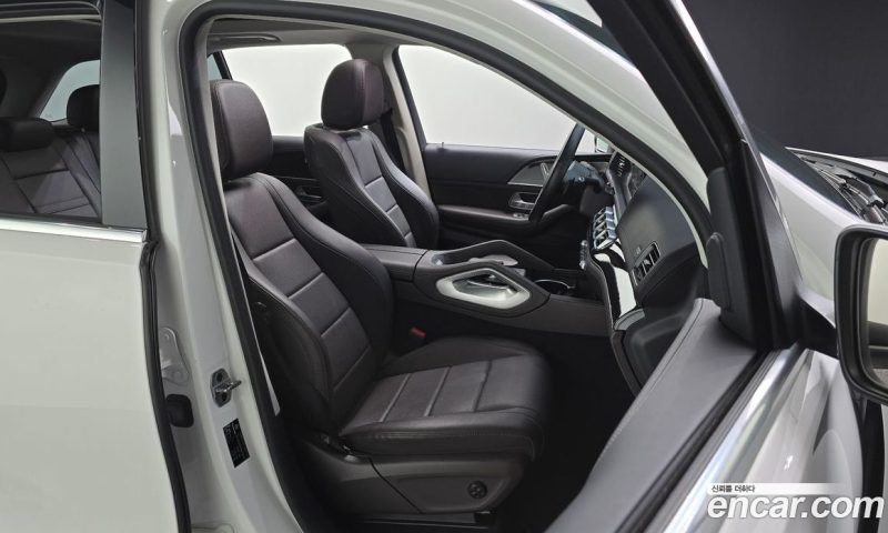 Mercedes Benz GLE-Class GLE300d 4MATIC